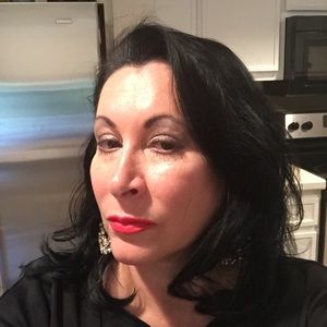 Meet your Posher, Ines
